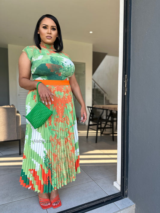 Zuri Green and Orange Pleat Set